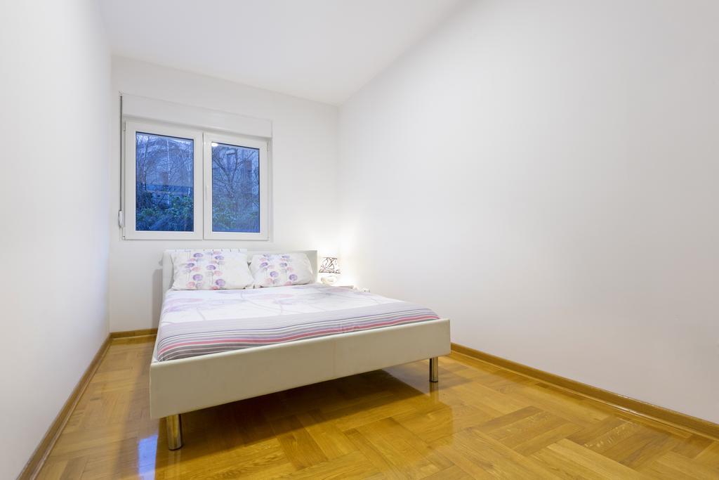 Prima Apartmani Beograd Room photo
