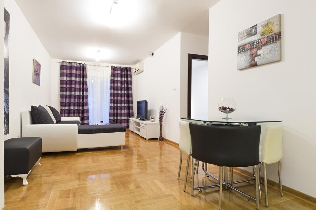 Prima Apartmani Beograd Room photo